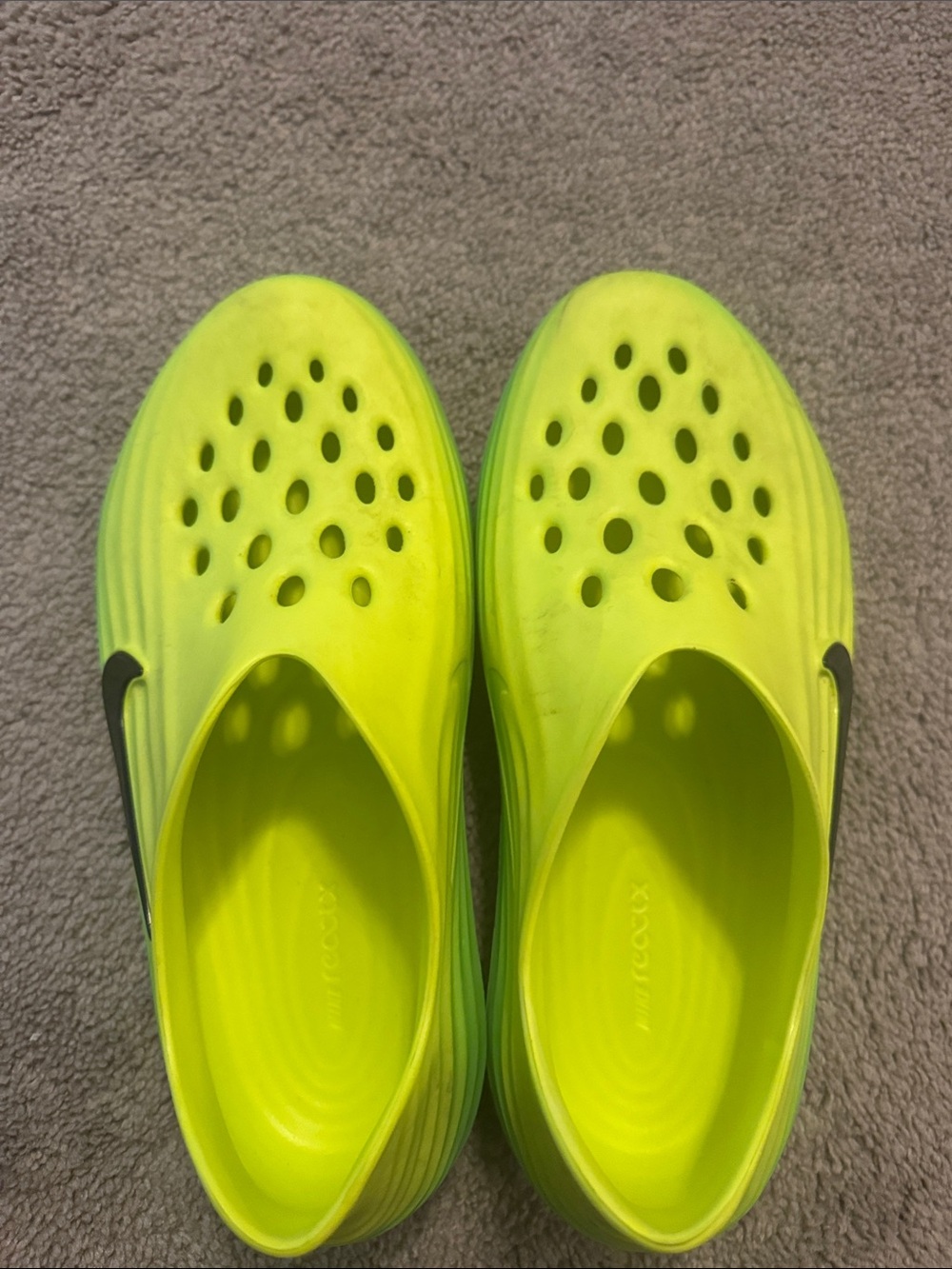 Men’s Nike reactx slides size 9.5 (slightly used)